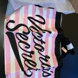 Victoria’s Secret Tote bag
